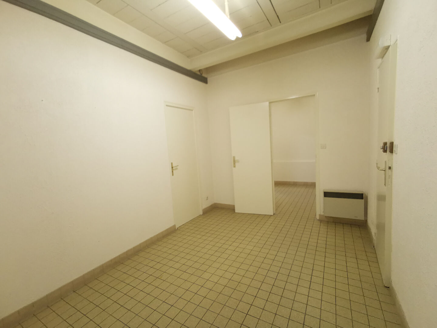 Photo Local professionnel/bureau - Brou Centre image 4/5