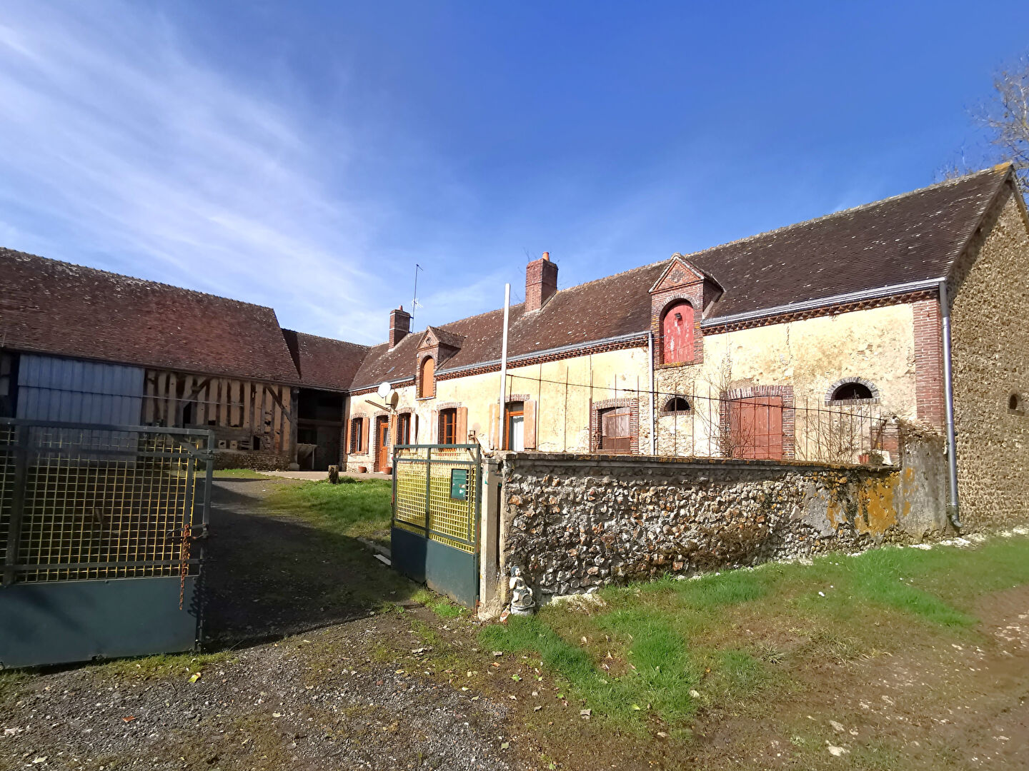 Agence immobilière de AGENCE JEAN POSSON - LES LOGIS DE BROU