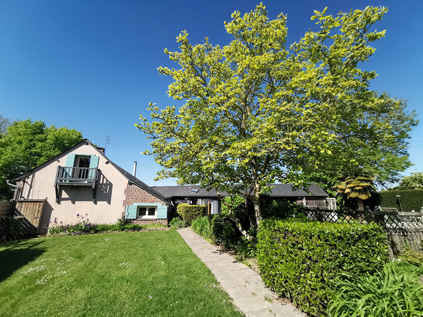Photo VALD'YERRE, Propriété  au calme avec piscine image 2/6