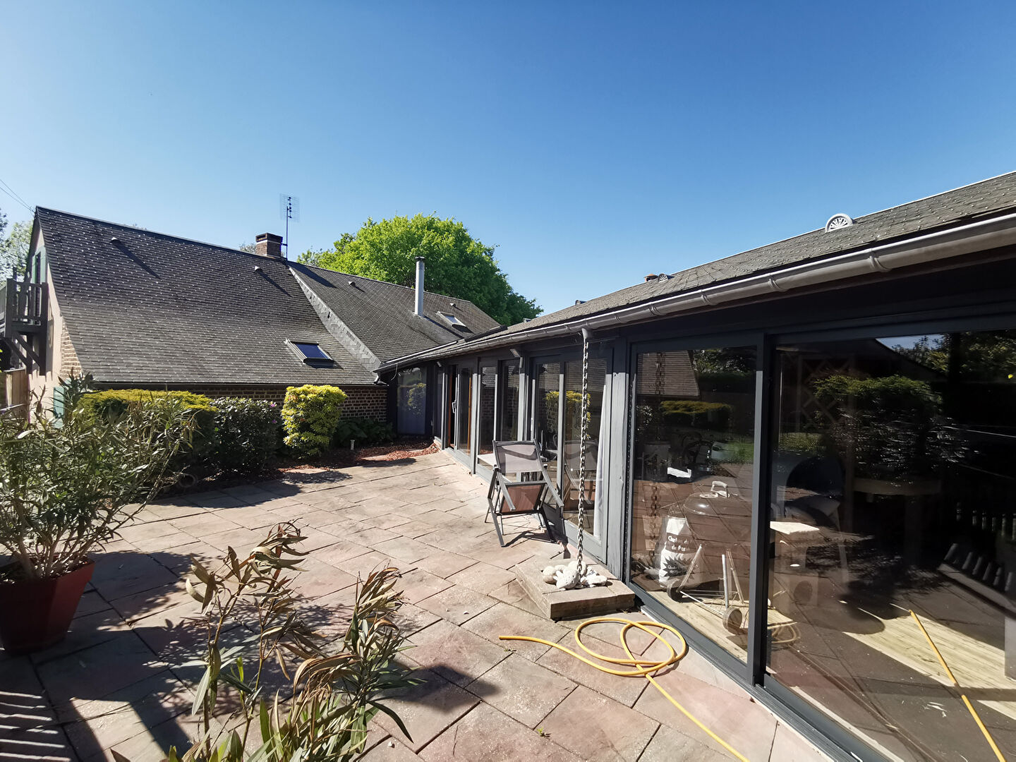 Photo VALD'YERRE, Propriété  au calme avec piscine image 4/6