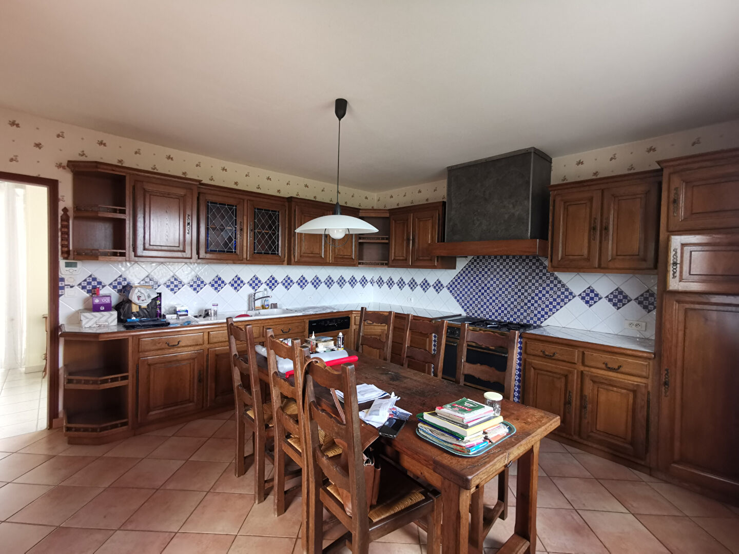 Photo BROU, proche du centre image 3/6