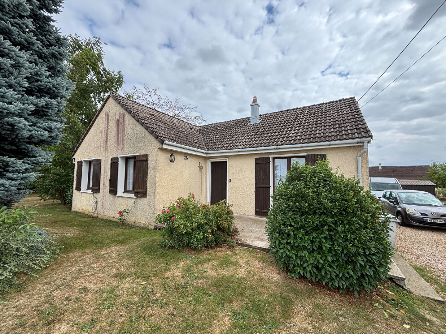 Agence immobilière de AGENCE JEAN POSSON - LES LOGIS DE BROU