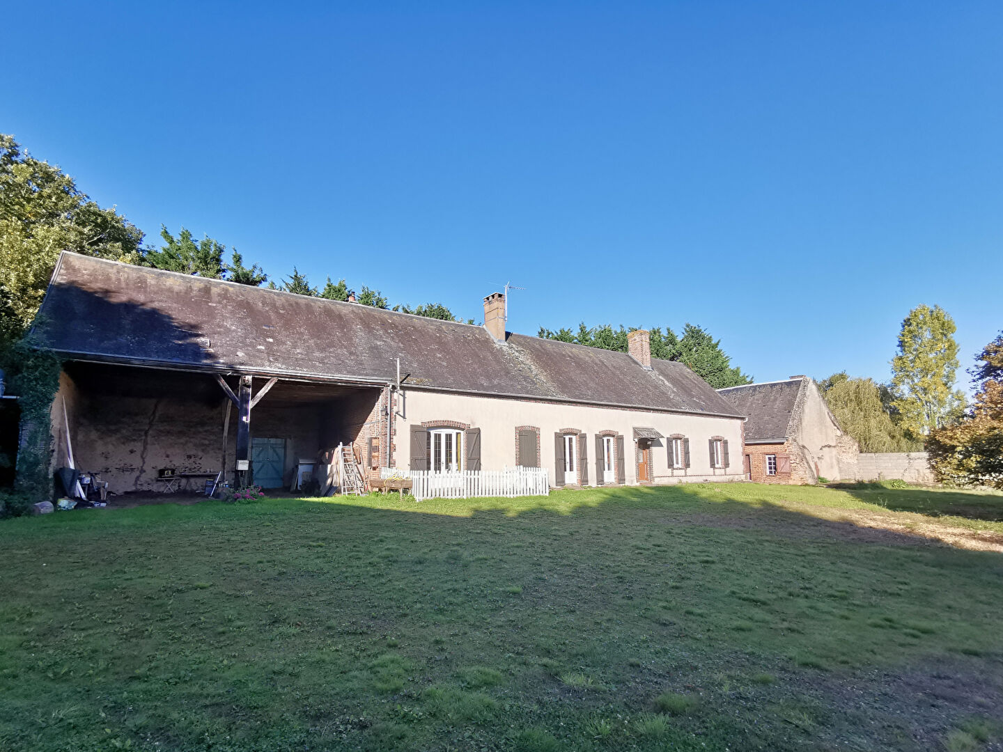 Agence immobilière de AGENCE JEAN POSSON - LES LOGIS DE BROU
