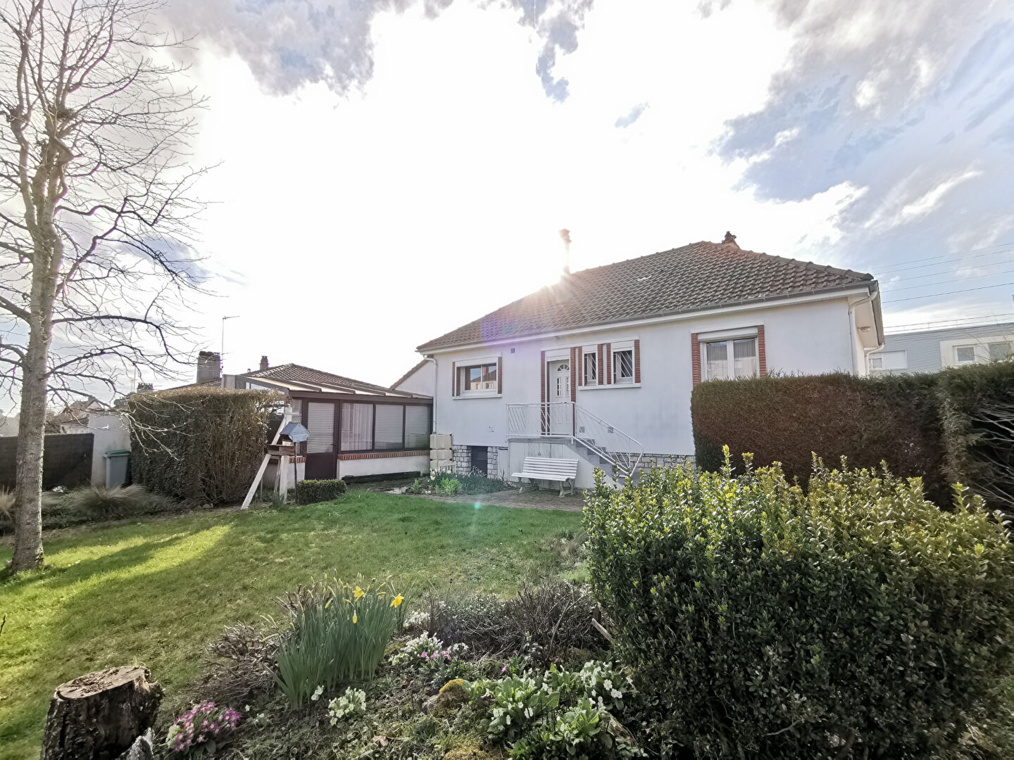 Agence immobilière de AGENCE JEAN POSSON - LES LOGIS DE BROU