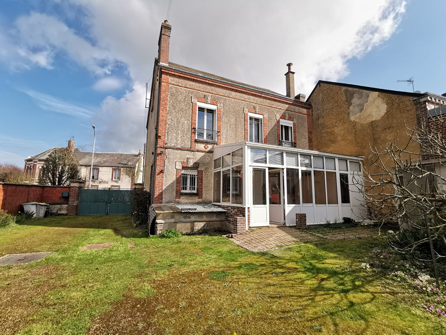 Agence immobilière de AGENCE JEAN POSSON - LES LOGIS DE BROU