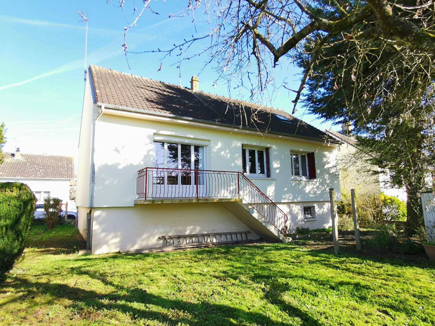 Agence immobilière de AGENCE JEAN POSSON - LES LOGIS DE BROU