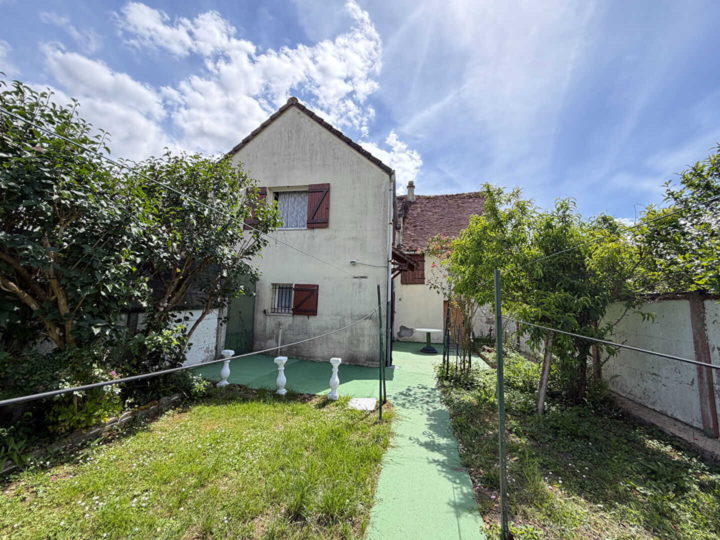 Agence immobilière de AGENCE JEAN POSSON - LES LOGIS DE BROU