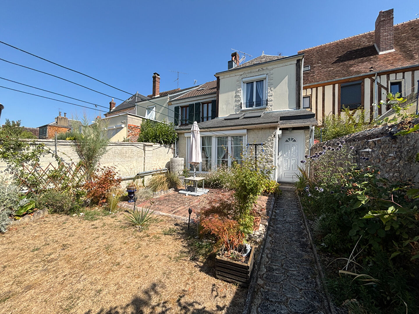 Agence immobilière de AGENCE JEAN POSSON - LES LOGIS DE BROU