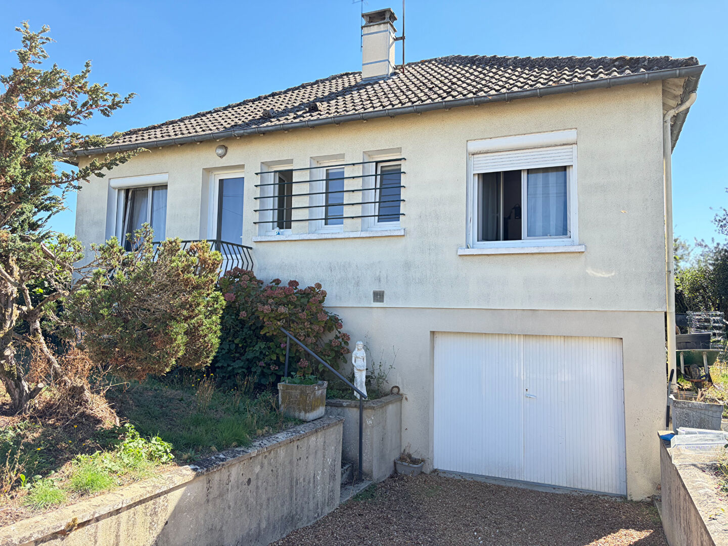 Agence immobilière de AGENCE JEAN POSSON - LES LOGIS DE BROU
