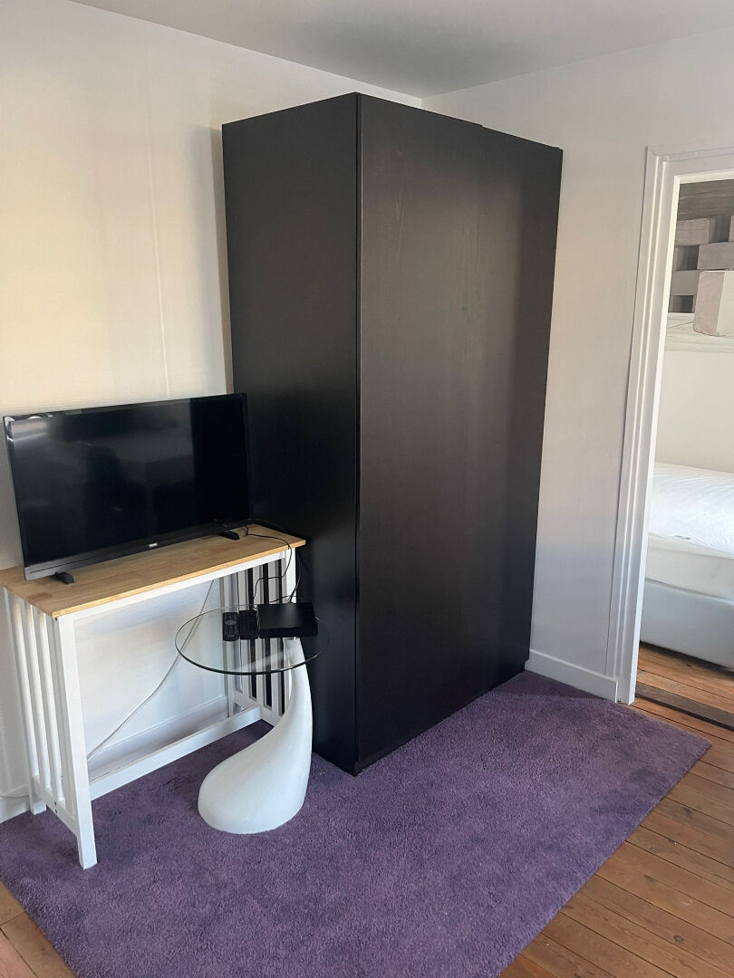 Photo Suite parentale 25 m² - étage privatif - parking - colocation haut de gamme image 3/6