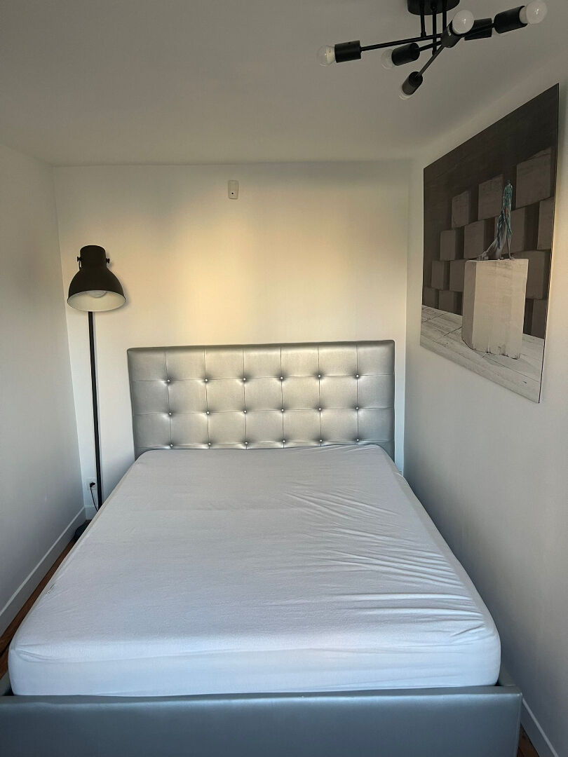 Photo Suite parentale 25 m² - étage privatif - parking - colocation haut de gamme image 5/6