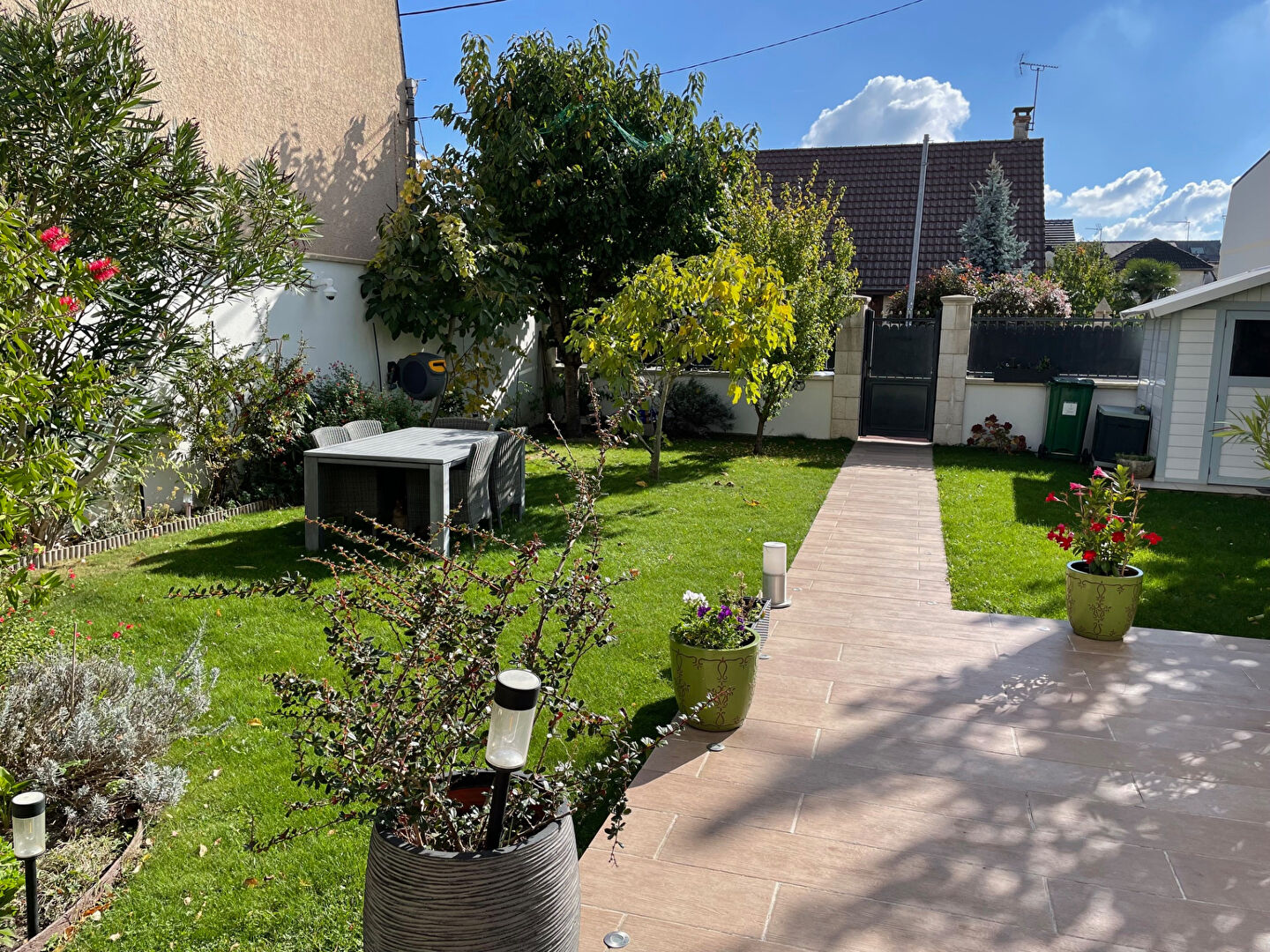 Photo Villa située dans une agréable rue pavillonnaire à Clamart proche Vélizy. image 4/6