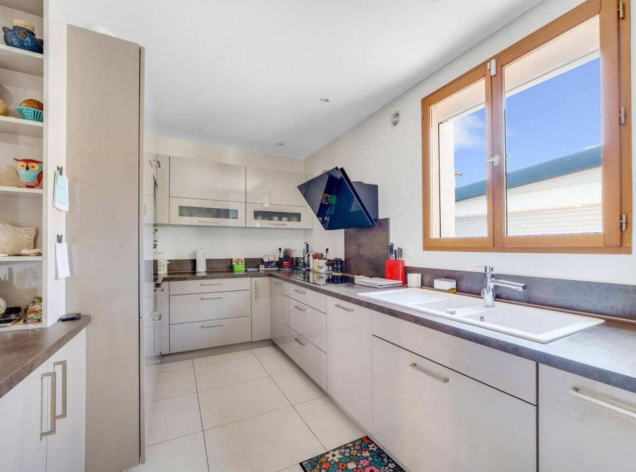 Photo Villa située dans une agréable rue pavillonnaire à Clamart proche Vélizy. image 6/6