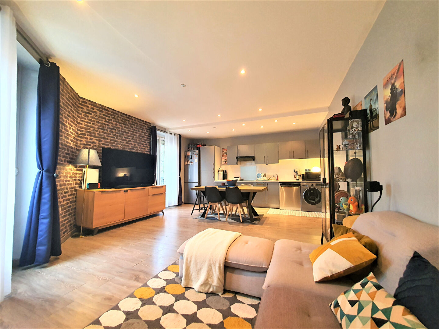 Photo LE PERREUX SUR MARNE - 3 pièce(s) - image 2/6