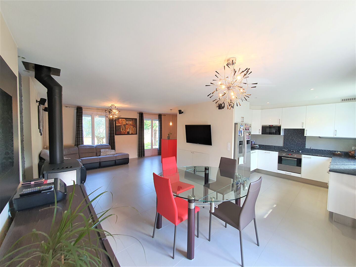 Photo Maison Chennevieres Sur Marne 6 pièces 118 m2 image 2/6