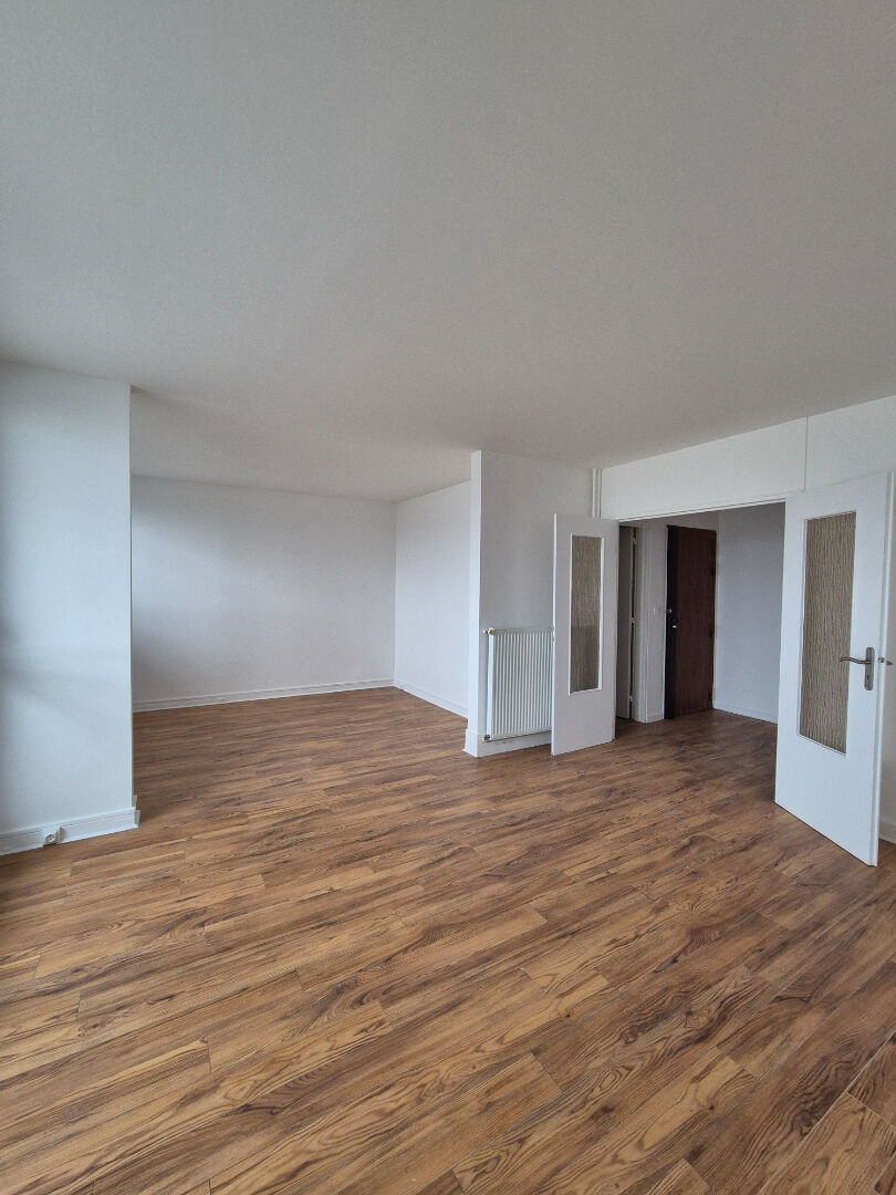 F5 avec Parking et cave