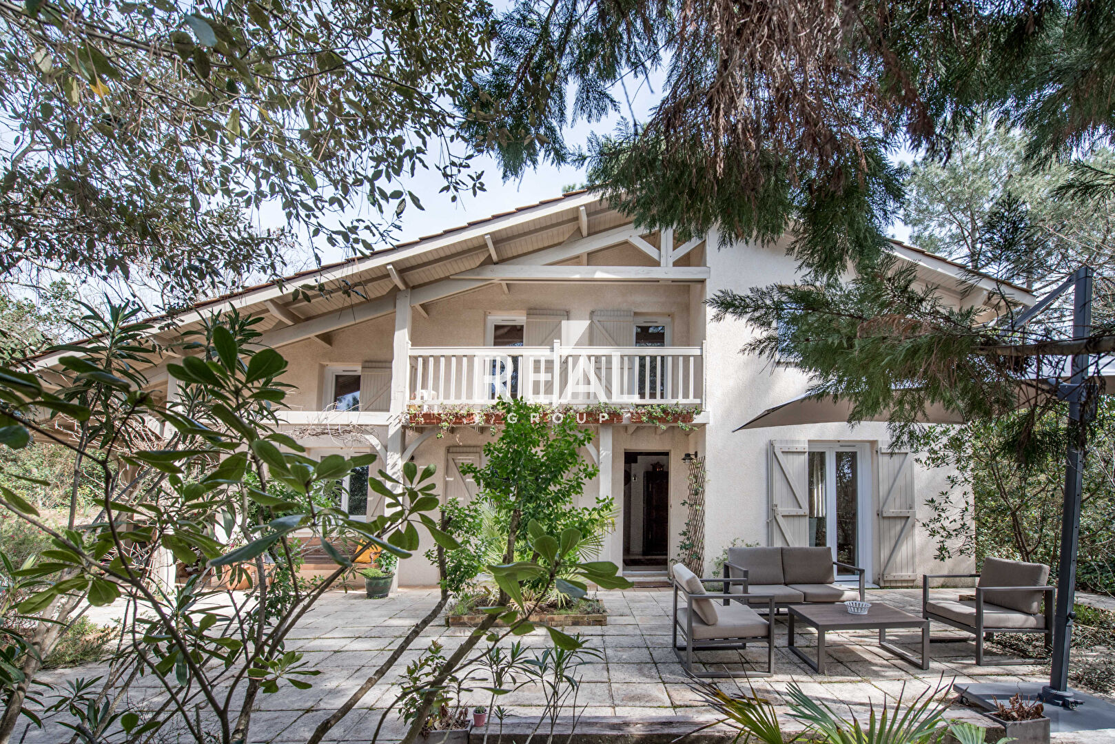 PYLA SUR MER VILLA A DEUX PAS DES PLAGES