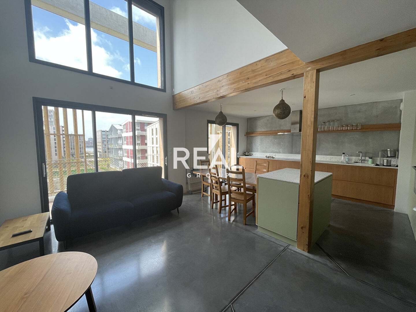 Location Appartement Bordeaux 99 m²