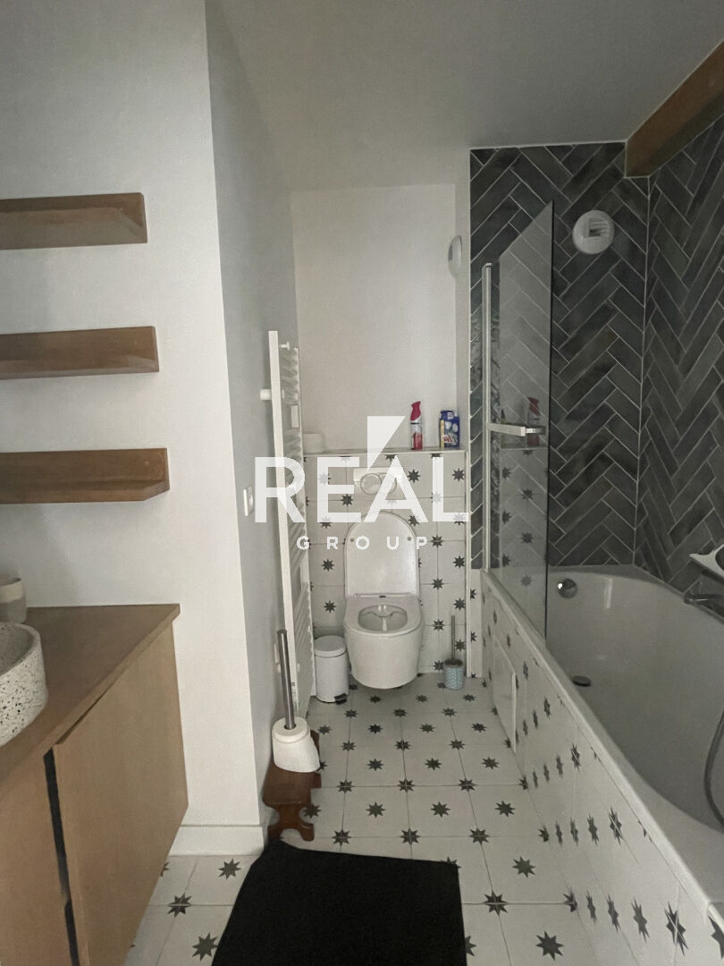 Location Appartement Bordeaux 10