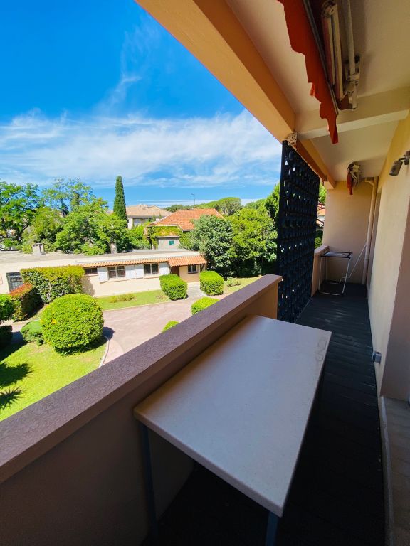 Photo T 3 à 50 m des plages image 2/6