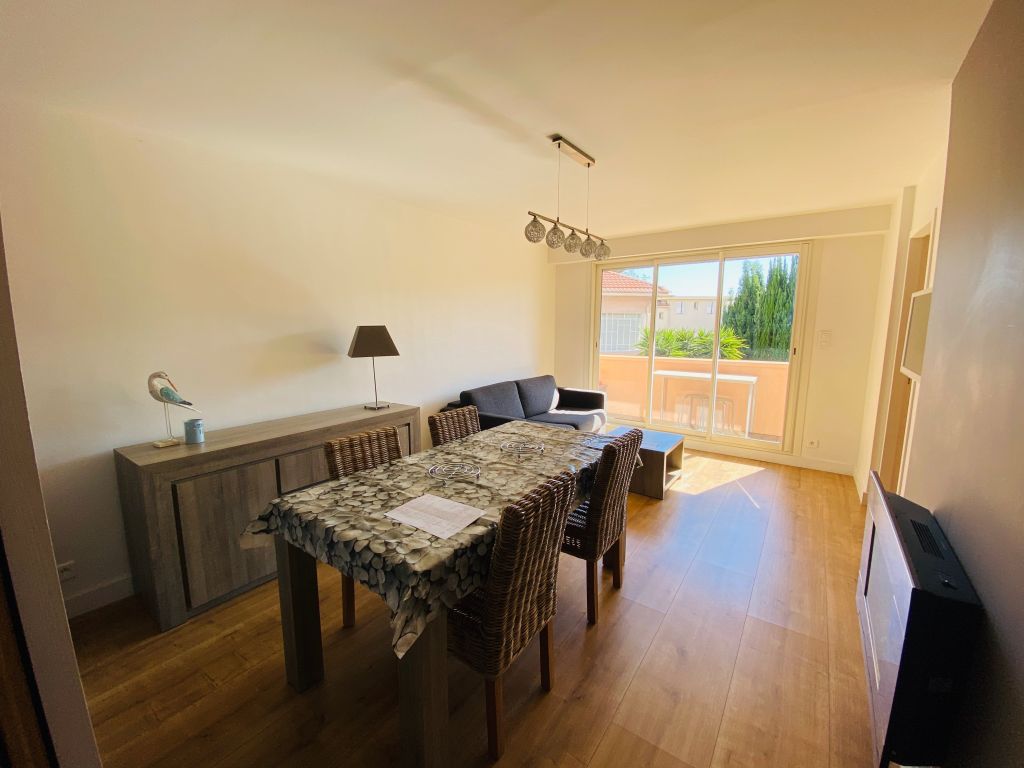 Photo T 3 à 50 m des plages image 5/6