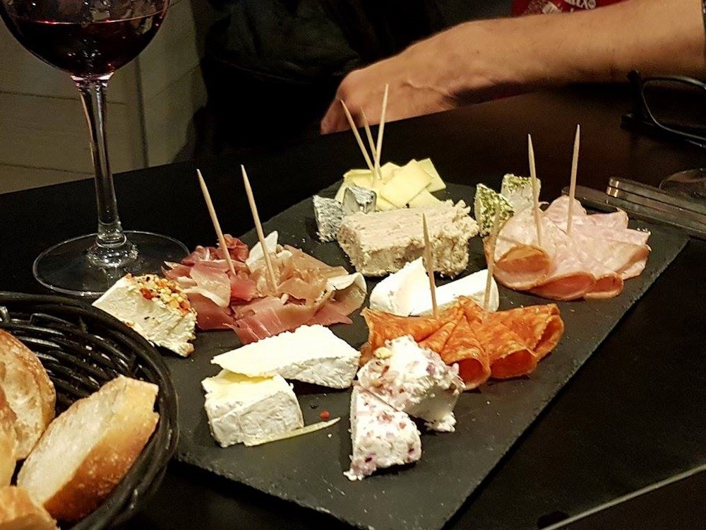 Photo BAR LICENCE IV PUB TAPAS image 3/4