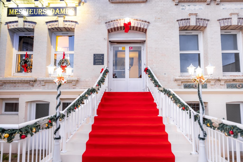 COIFFEUR SEUL DANS LE SECTEUR OU TOUT AUTRE COMMERCE