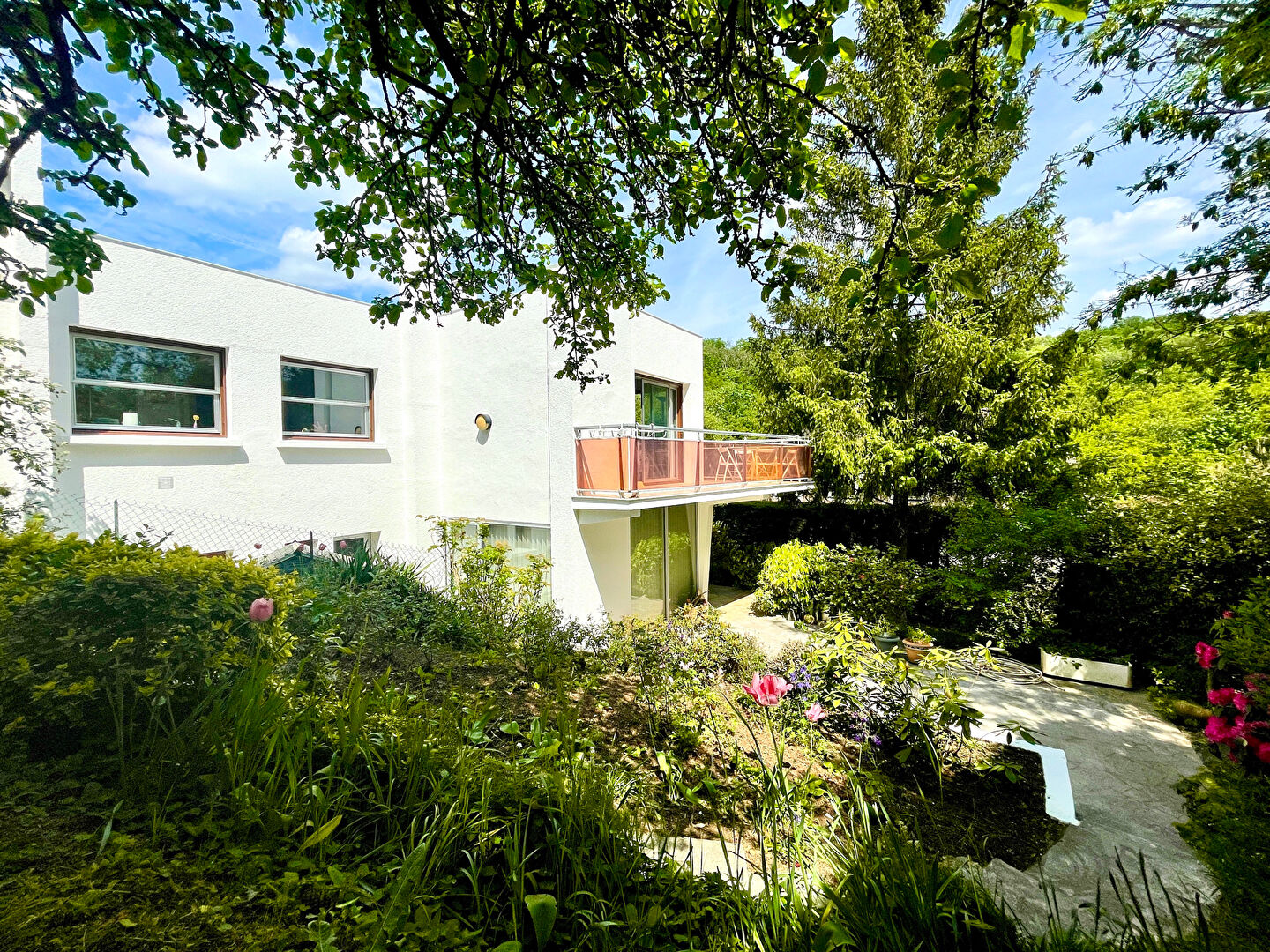 Agence immobilière de AGENCE LA JOSASSIENNE