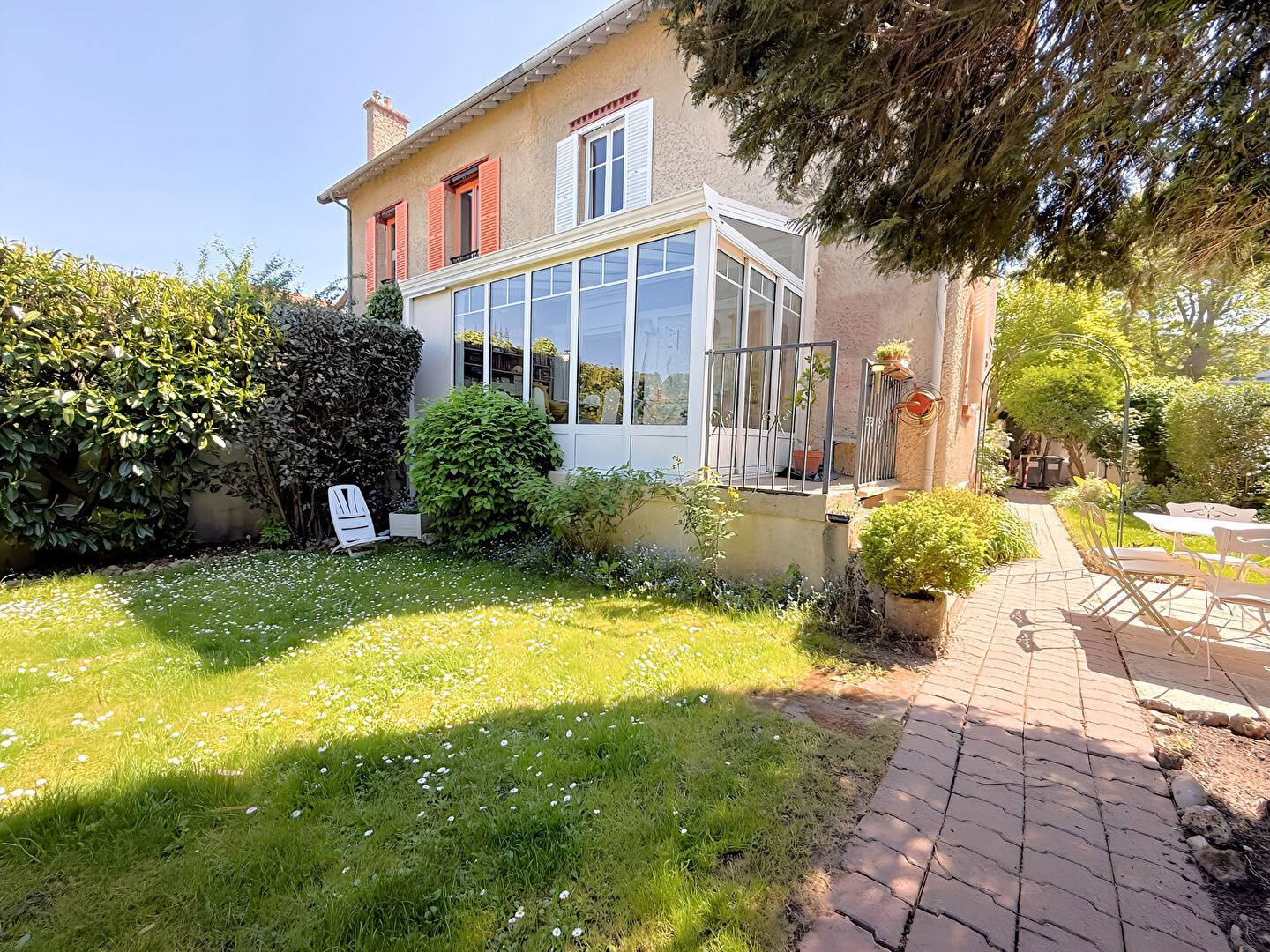 Agence immobilière de AGENCE LA JOSASSIENNE