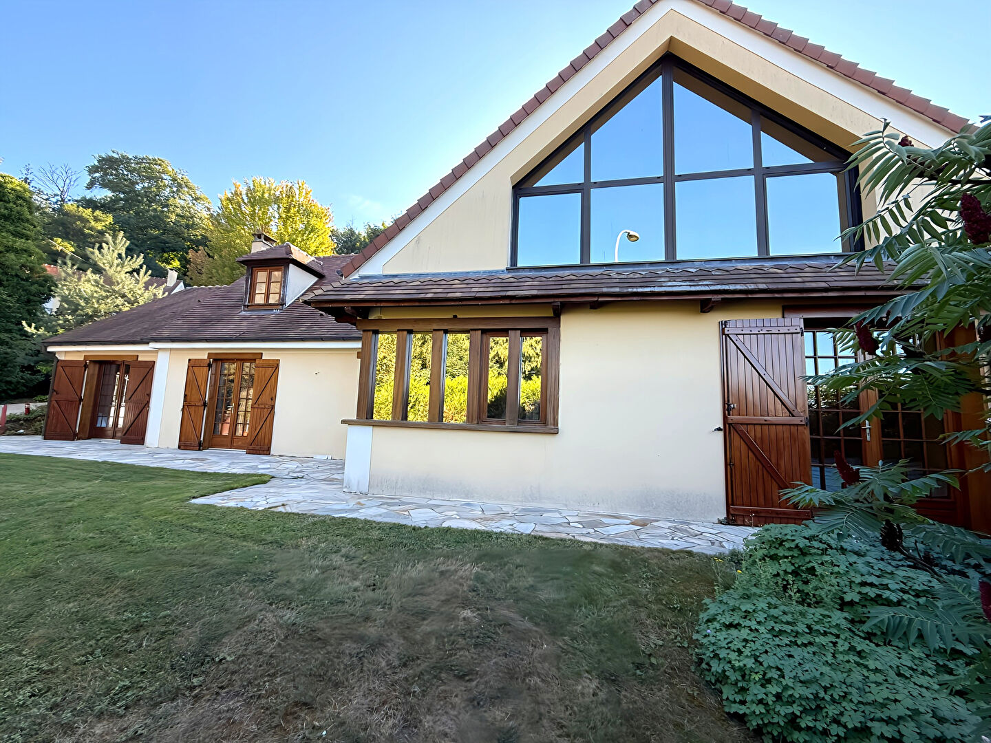 Agence immobilière de AGENCE LA JOSASSIENNE