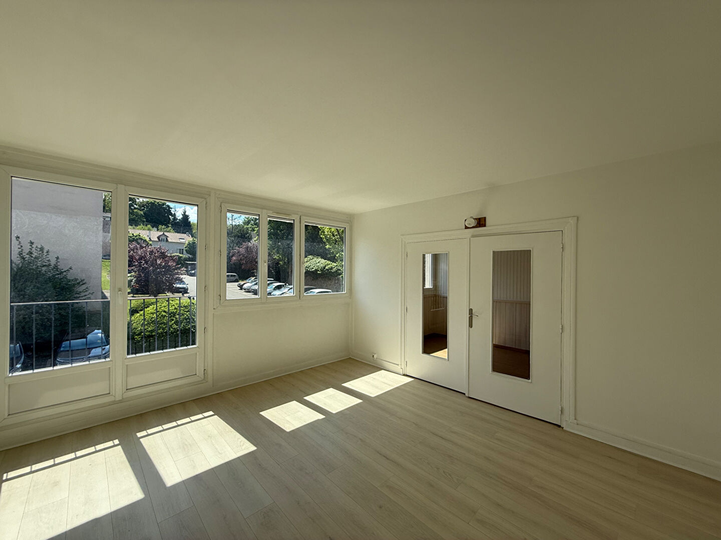 Agence immobilière de AGENCE LA JOSASSIENNE