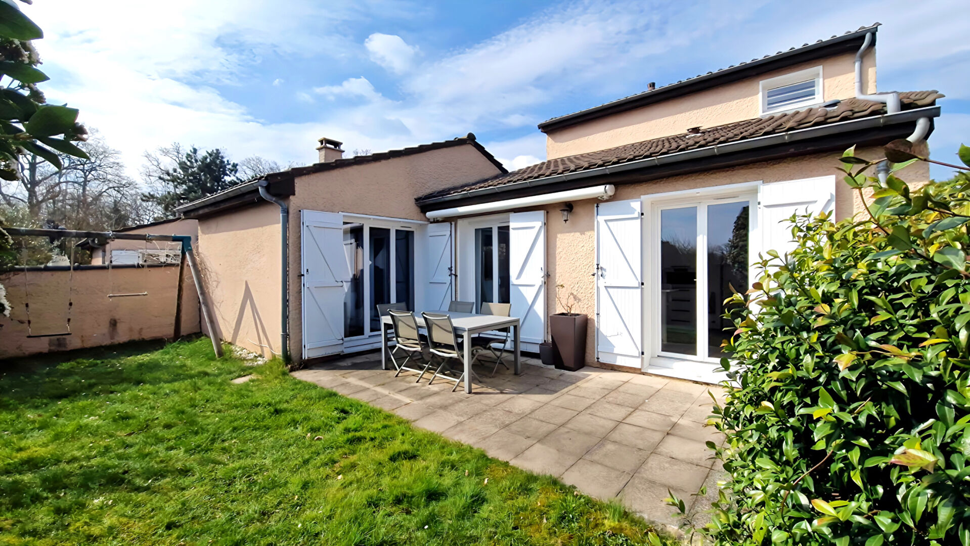 Agence immobilière de AGENCE LA JOSASSIENNE