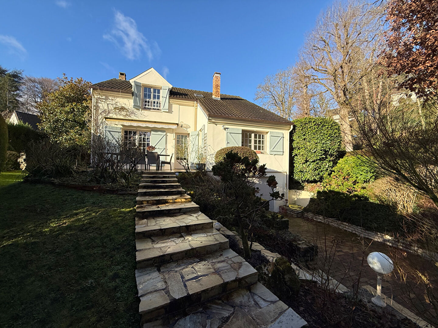 Agence immobilière de AGENCE LA JOSASSIENNE