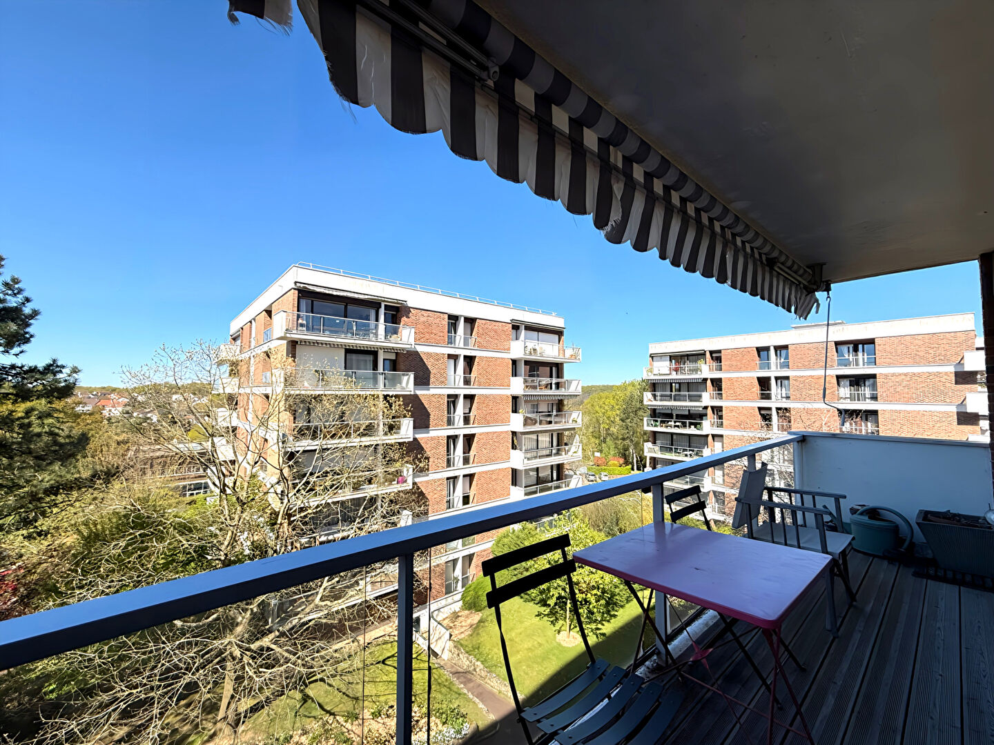 Agence immobilière de AGENCE LA JOSASSIENNE