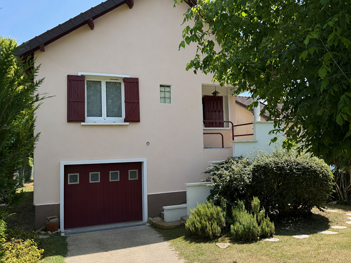 Agence immobilière de AGENCE LA JOSASSIENNE