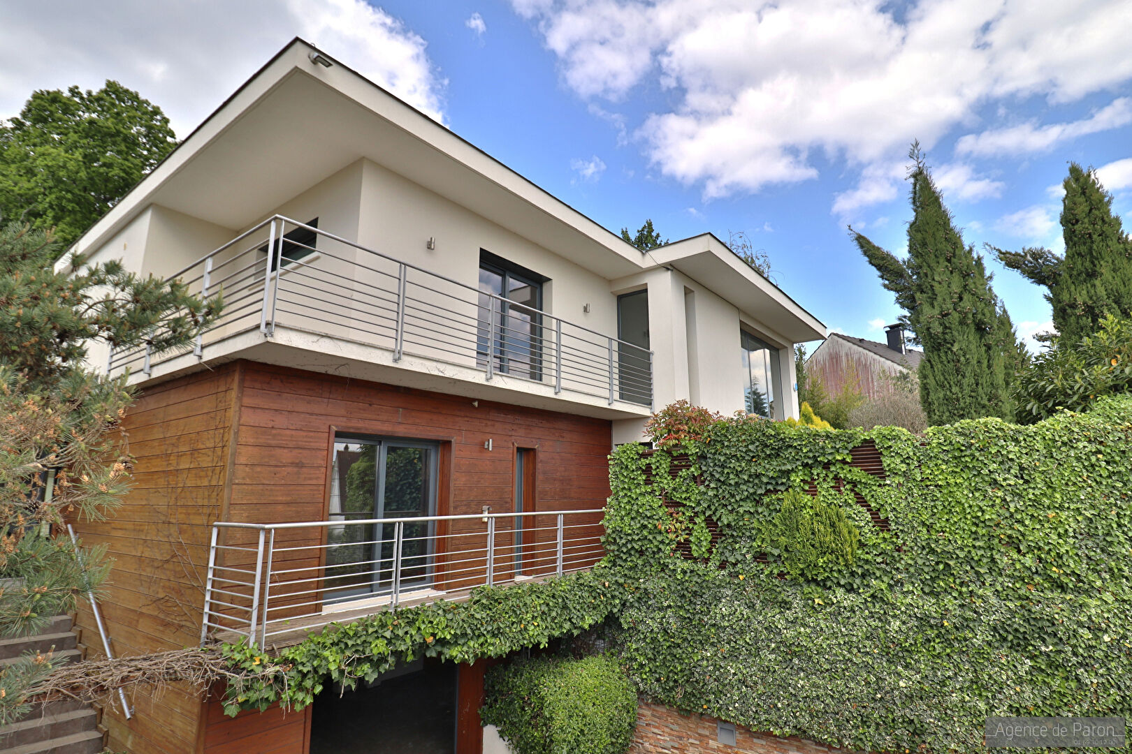 Agence immobilière de AGENCE DE PARON Verrieres Le Buisson - AGENCE DE PARON