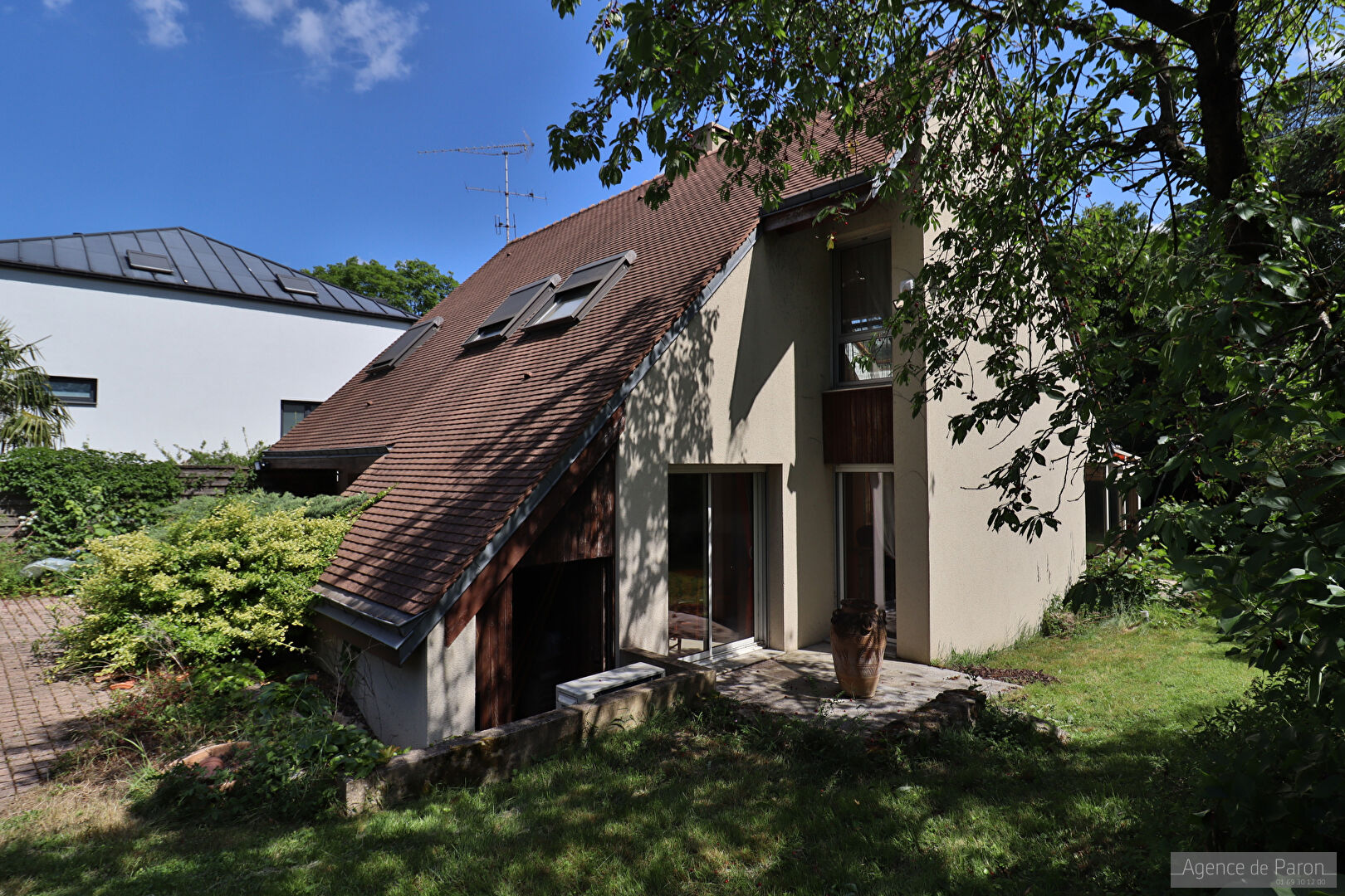 Agence immobilière de AGENCE DE PARON Verrieres Le Buisson - AGENCE DE PARON