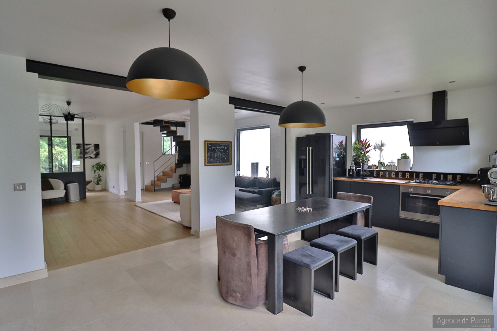 Agence immobilière de AGENCE DE PARON Verrieres Le Buisson - AGENCE DE PARON