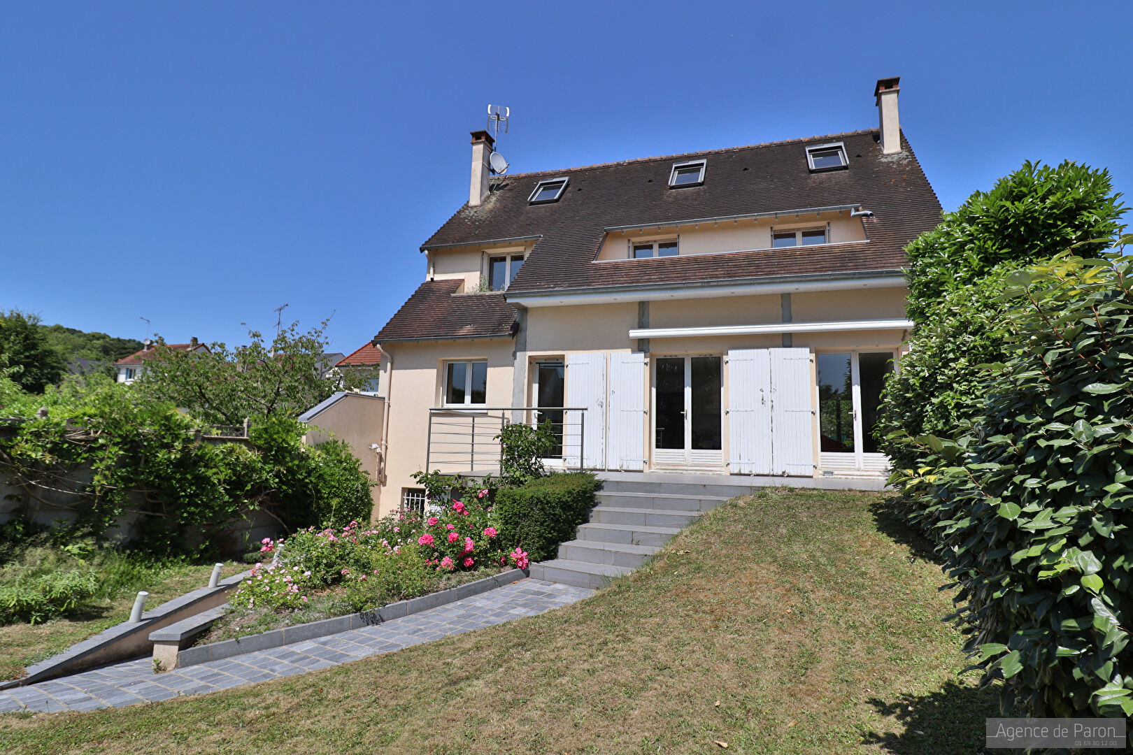 Agence immobilière de AGENCE DE PARON Verrieres Le Buisson - AGENCE DE PARON