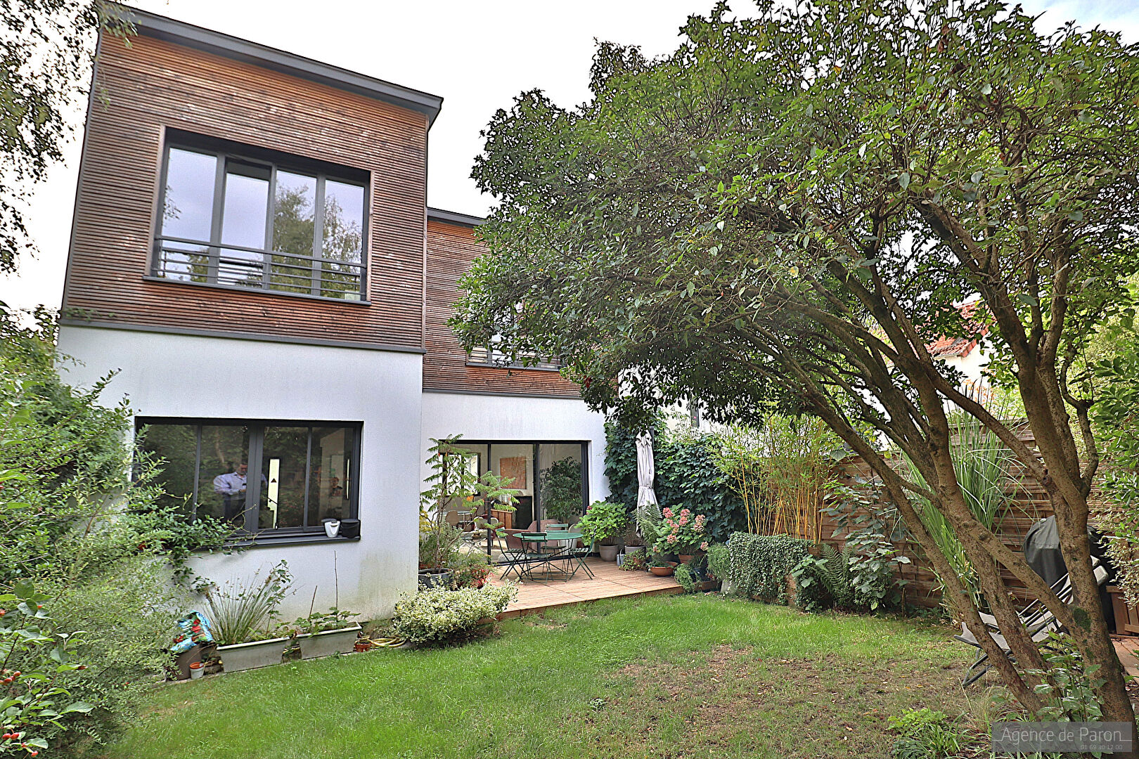 Agence immobilière de AGENCE DE PARON Verrieres Le Buisson - AGENCE DE PARON