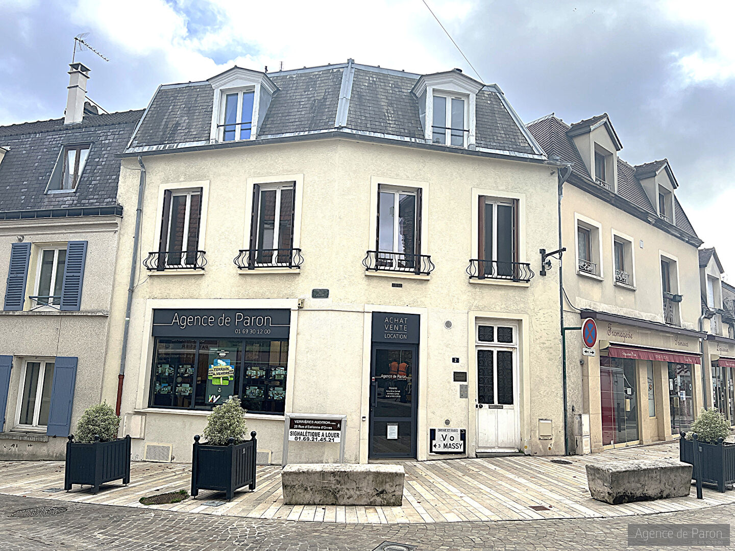 Photo Appartement Verrieres Le Buisson 2 pièce(s) 46 m2 image 1/6