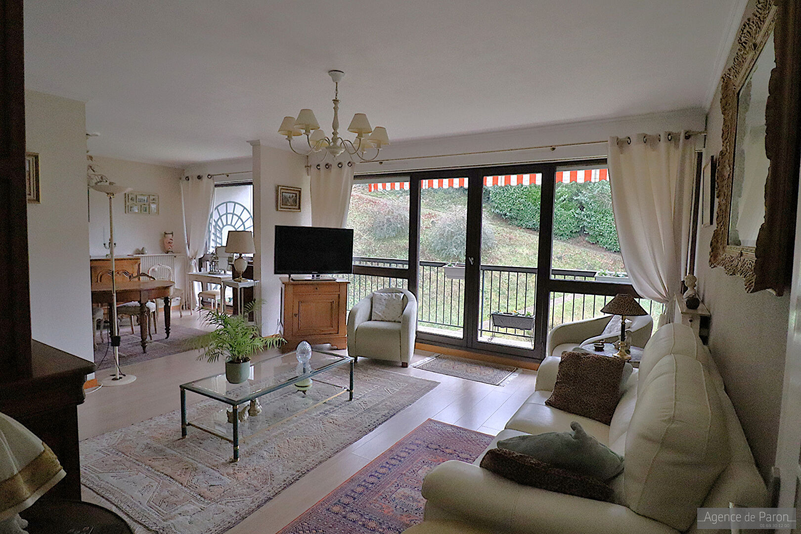 Agence immobilière de AGENCE DE PARON Verrieres Le Buisson - AGENCE DE PARON