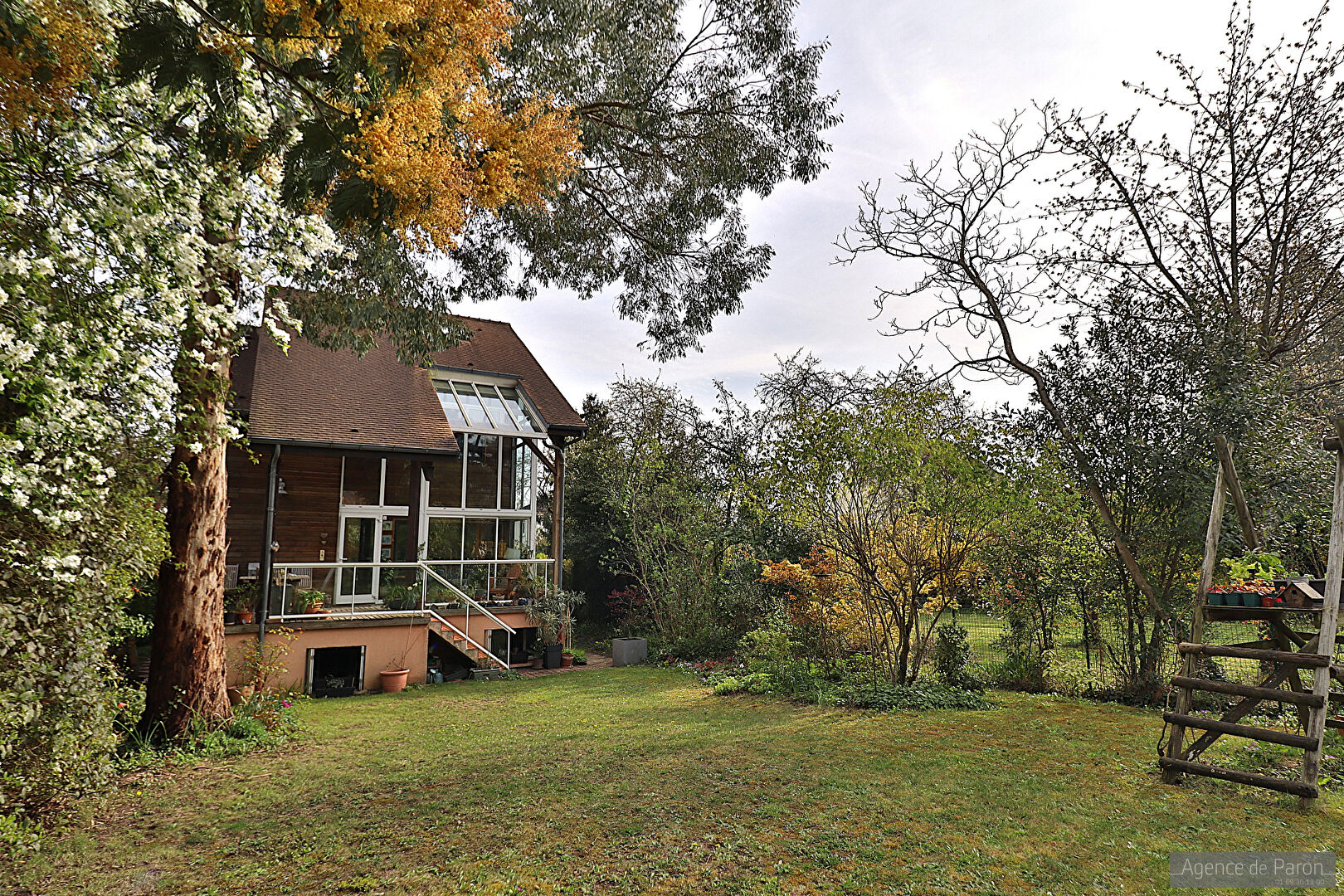 Agence immobilière de AGENCE DE PARON Verrieres Le Buisson - AGENCE DE PARON
