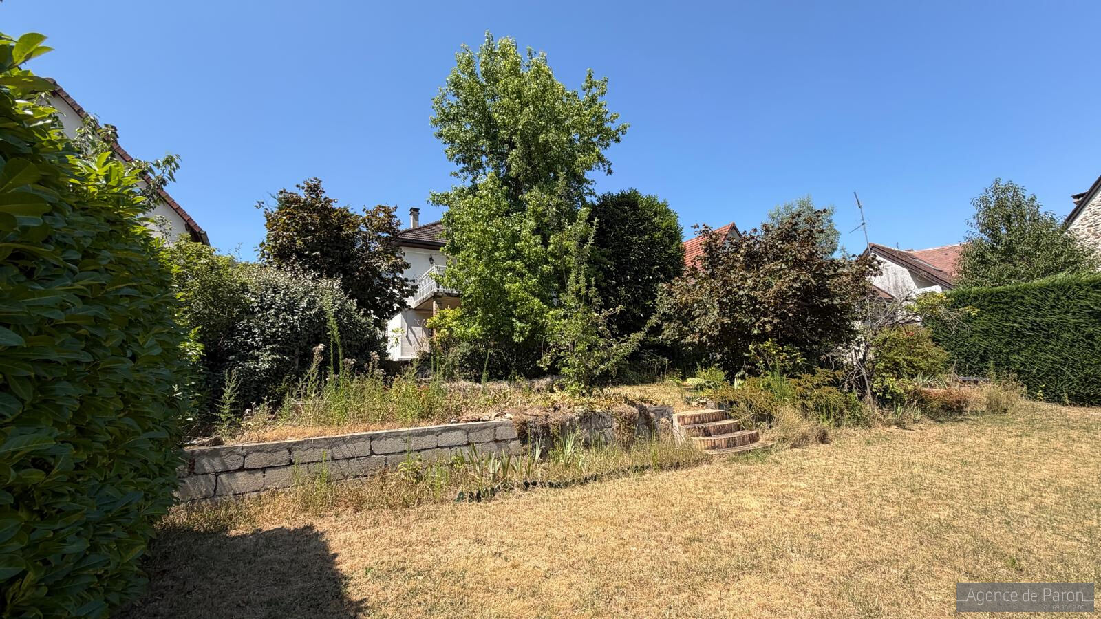 Agence immobilière de AGENCE DE PARON Verrieres Le Buisson - AGENCE DE PARON