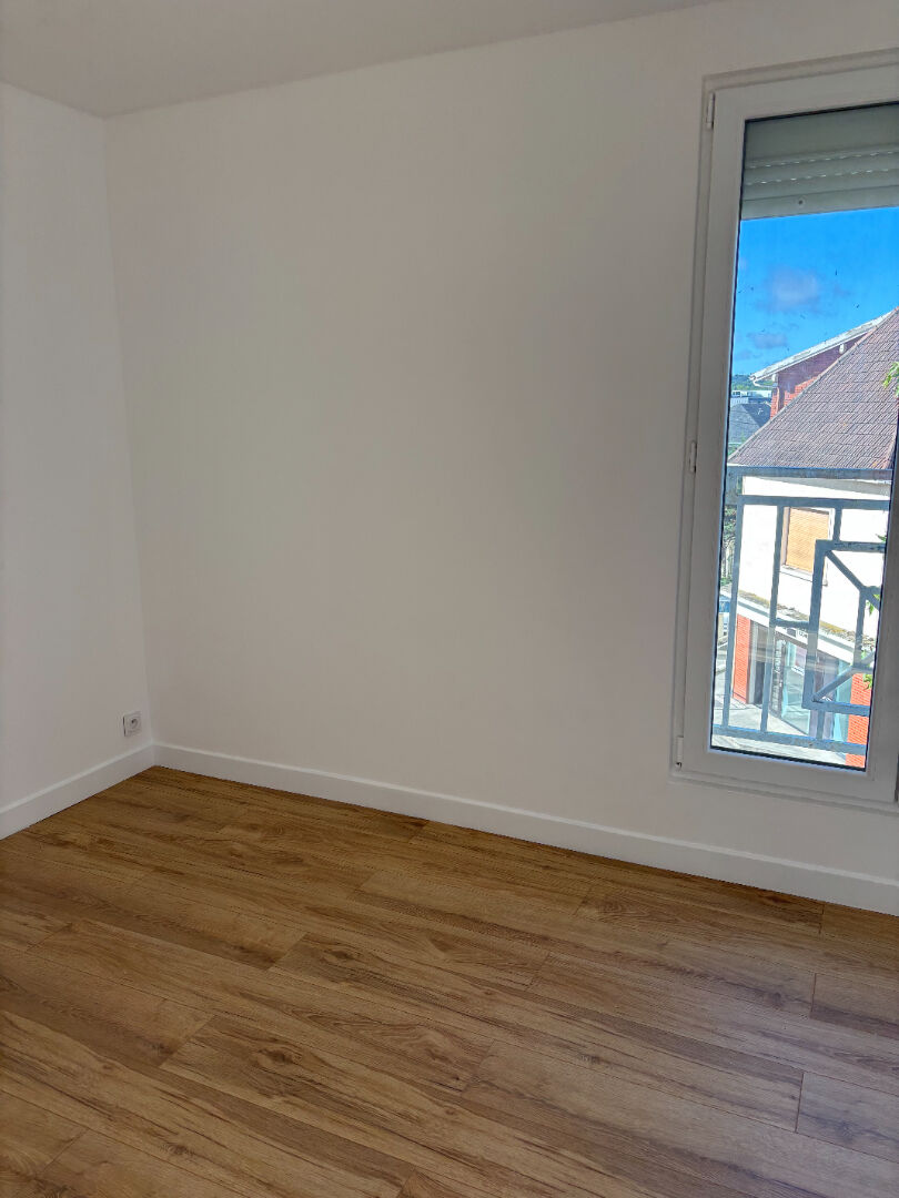 Photo Appartement Breuillet 2 pièce(s) 35 m2 image 5/6