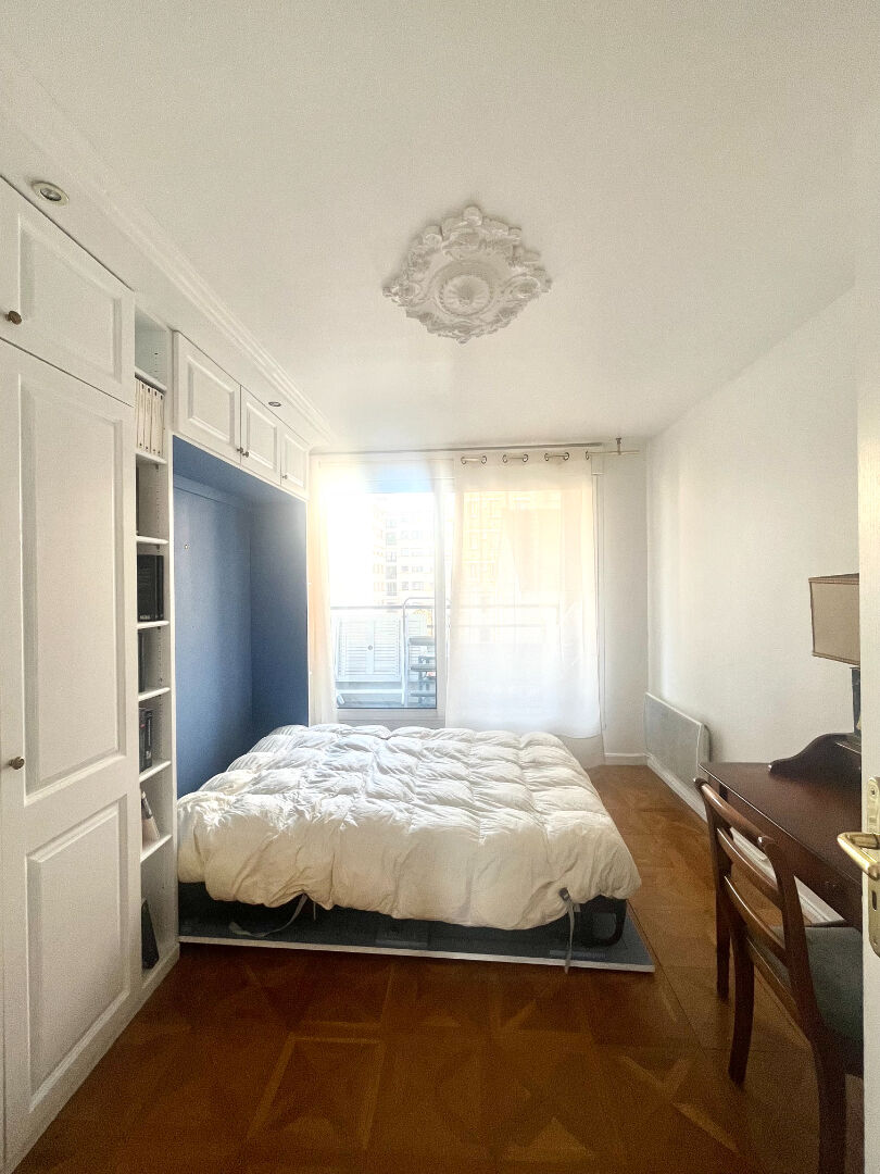 Photo Courbevoie - Saint Denis - 3 pièces 58.4m² terrasse image 5/6