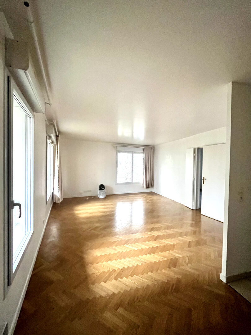 Photo Courbevoie -Faubourg de l'Arche - 2 pièces 49 m² - Idéal  profession libérale ! image 2/5