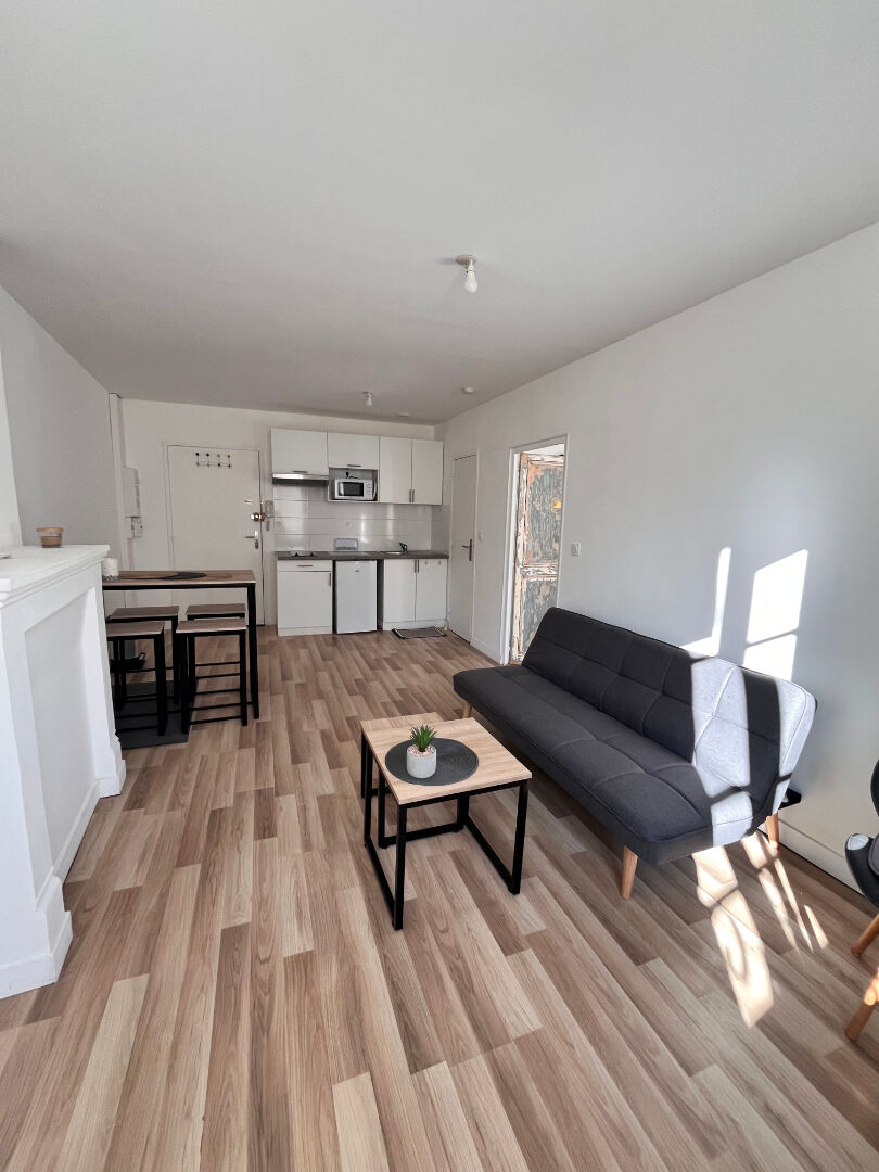 Photo Type II  Poitiers Centre image 3/3