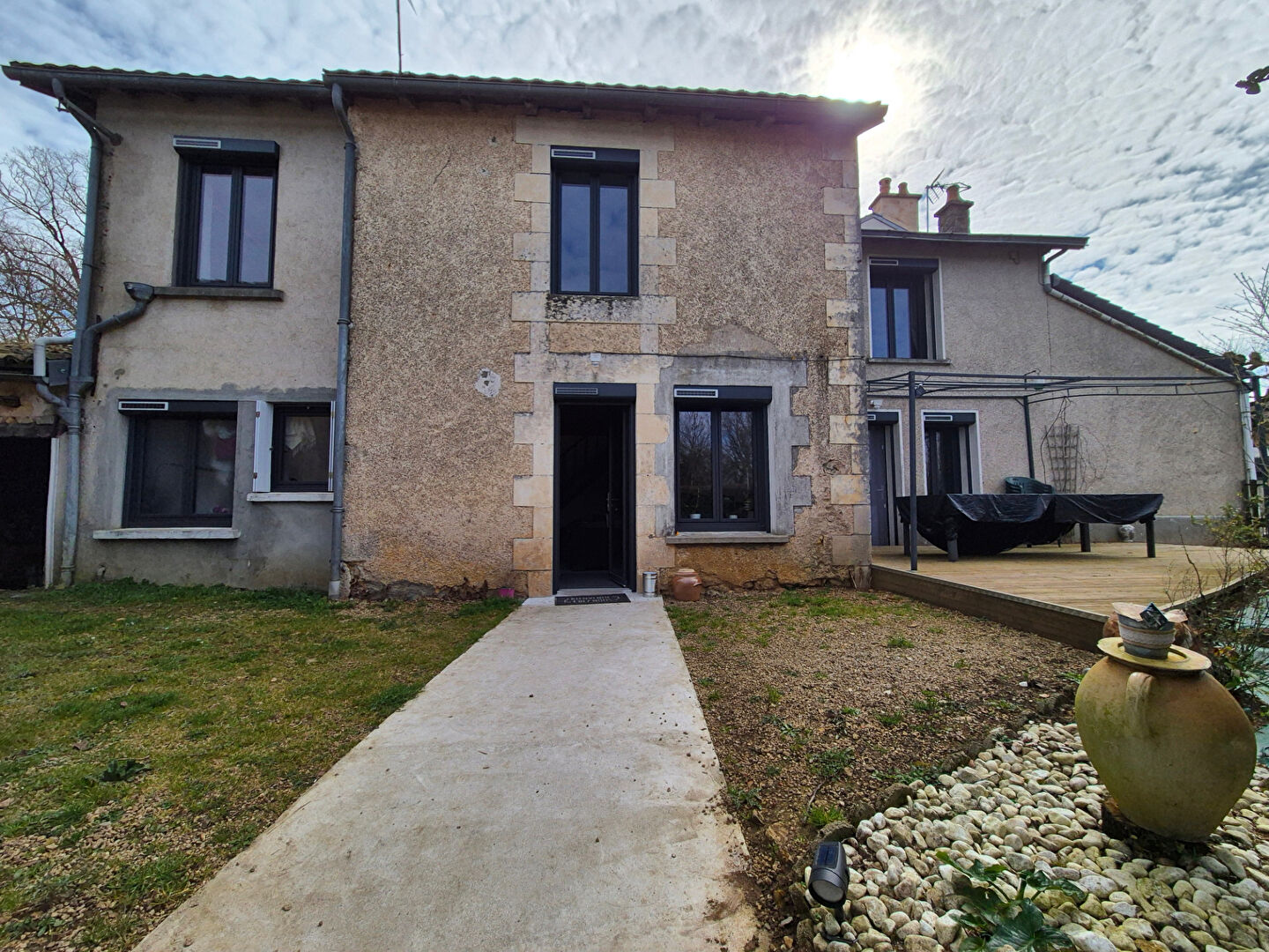Agence immobilière de AGENCE AMI POITIERS