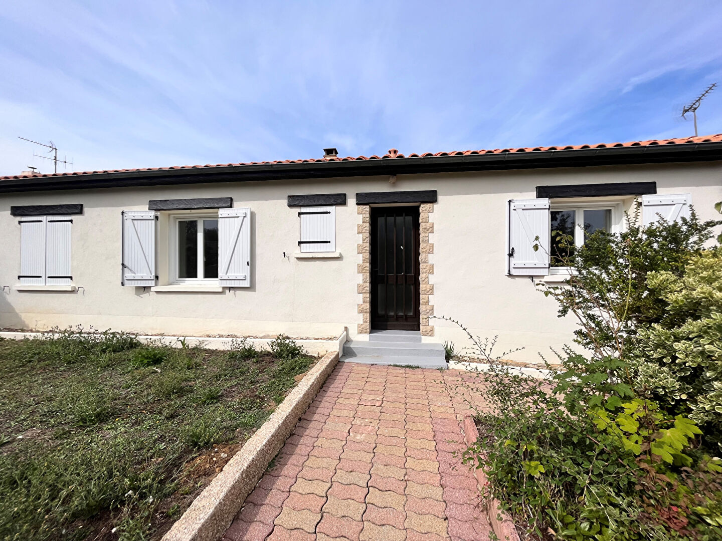 Agence immobilière de AGENCE AMI POITIERS